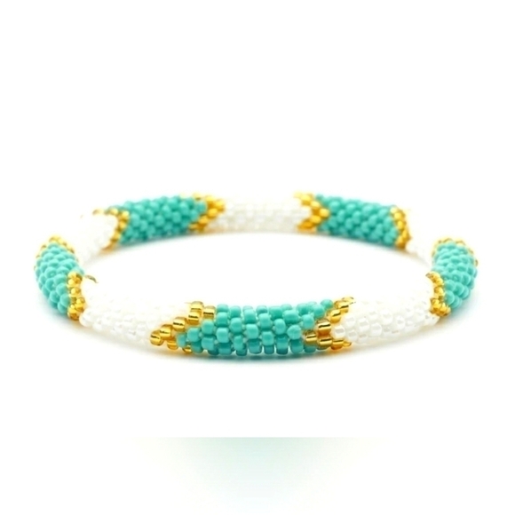 GLASS BEADED BRACELET - Picture 1 of 3